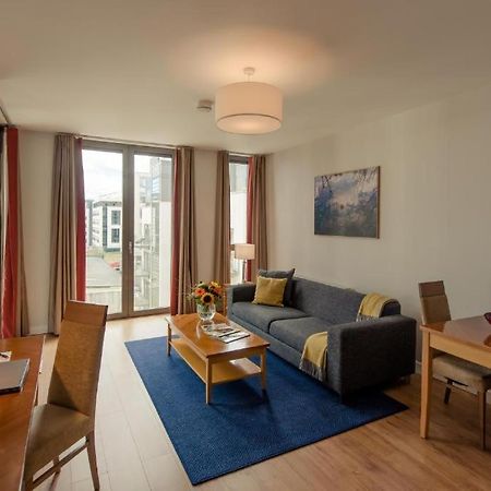 Premier Suites Dublin, Sandyford Extérieur photo