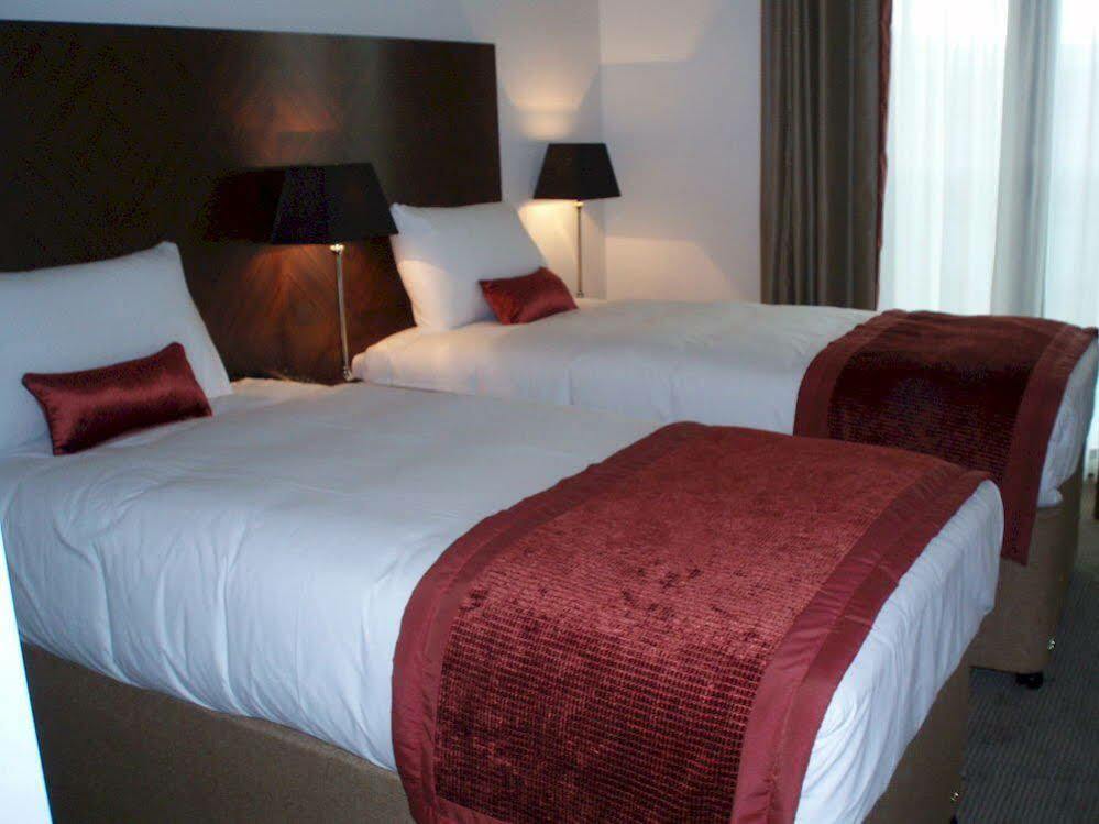 Premier Suites Dublin, Sandyford Extérieur photo